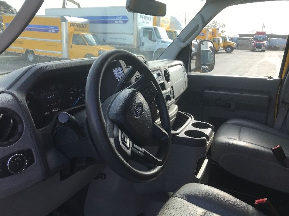 Light Duty Box Truck-Light and Medium Duty Trucks-Ford-2022-E350-Everett-WA-109,786\n\t\tmiles-$ 25,250 - Image 17
