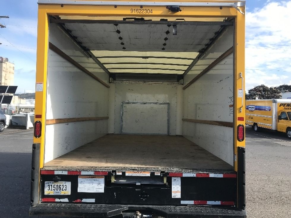 Light Duty Box Truck-Light and Medium Duty Trucks-Ford-2022-E350-Everett-WA-109,786\n\t\tmiles-$ 25,250 - Image 8