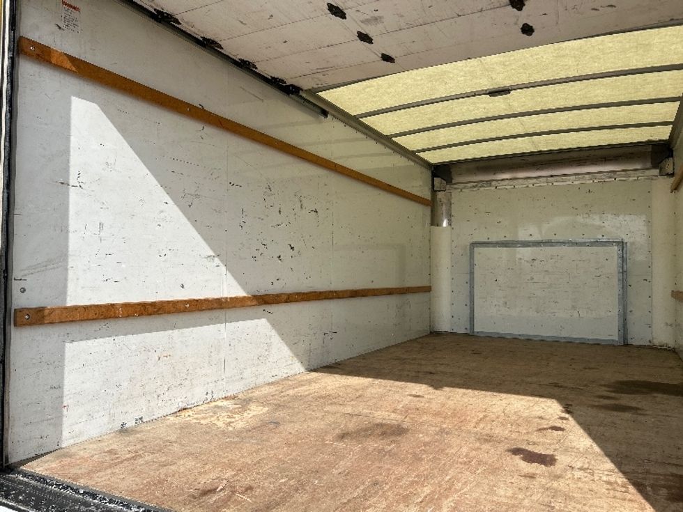 Light Duty Box Truck-Light and Medium Duty Trucks-Ford-2022-E350-Everett-WA-163,936\n\t\tmiles-$ 16,750 - Image 11