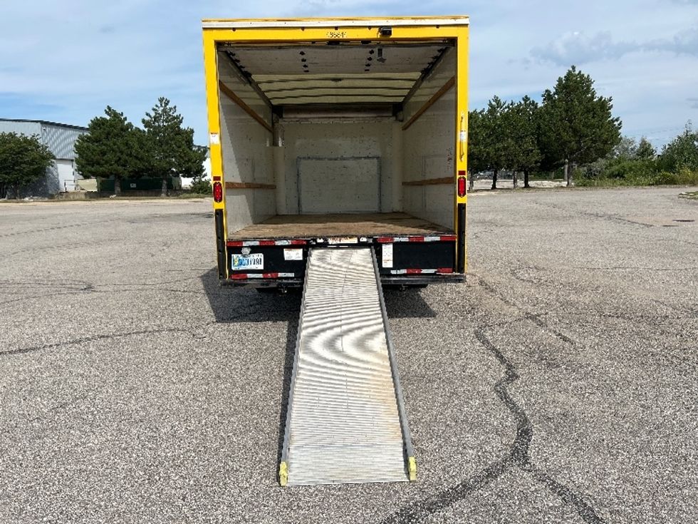 Light Duty Box Truck-Light and Medium Duty Trucks-Ford-2022-E350-Everett-WA-163,936\n\t\tmiles-$ 16,750 - Image 9