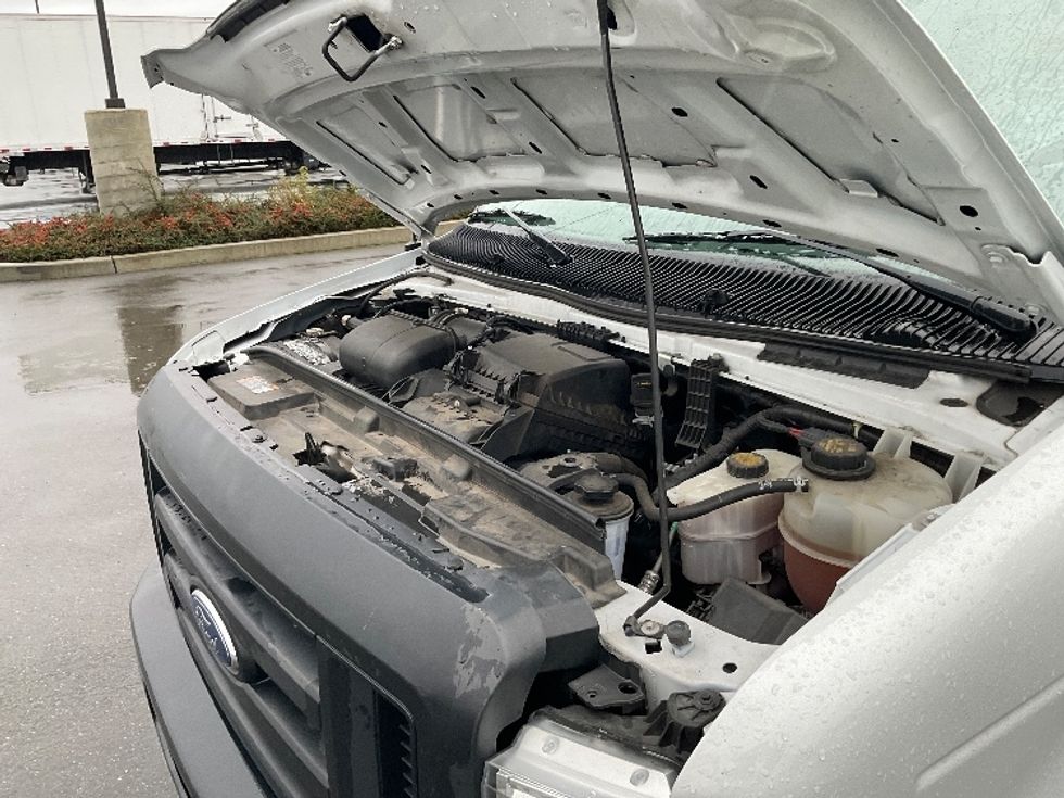 Light Duty Box Truck-Light and Medium Duty Trucks-Ford-2022-E350-Everett-WA-97,052\n\t\tmiles-$ 32,500 - Image 21