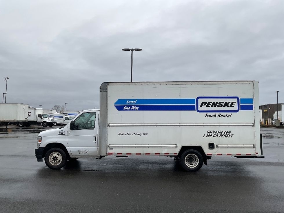 Light Duty Box Truck-Light and Medium Duty Trucks-Ford-2022-E350-Everett-WA-97,052\n\t\tmiles-$ 32,500 - Image 4