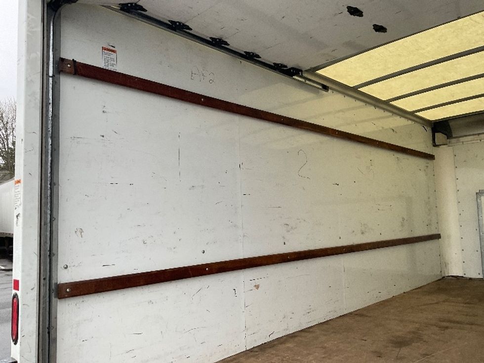Light Duty Box Truck-Light and Medium Duty Trucks-Ford-2022-E350-Everett-WA-97,052\n\t\tmiles-$ 32,500 - Image 9