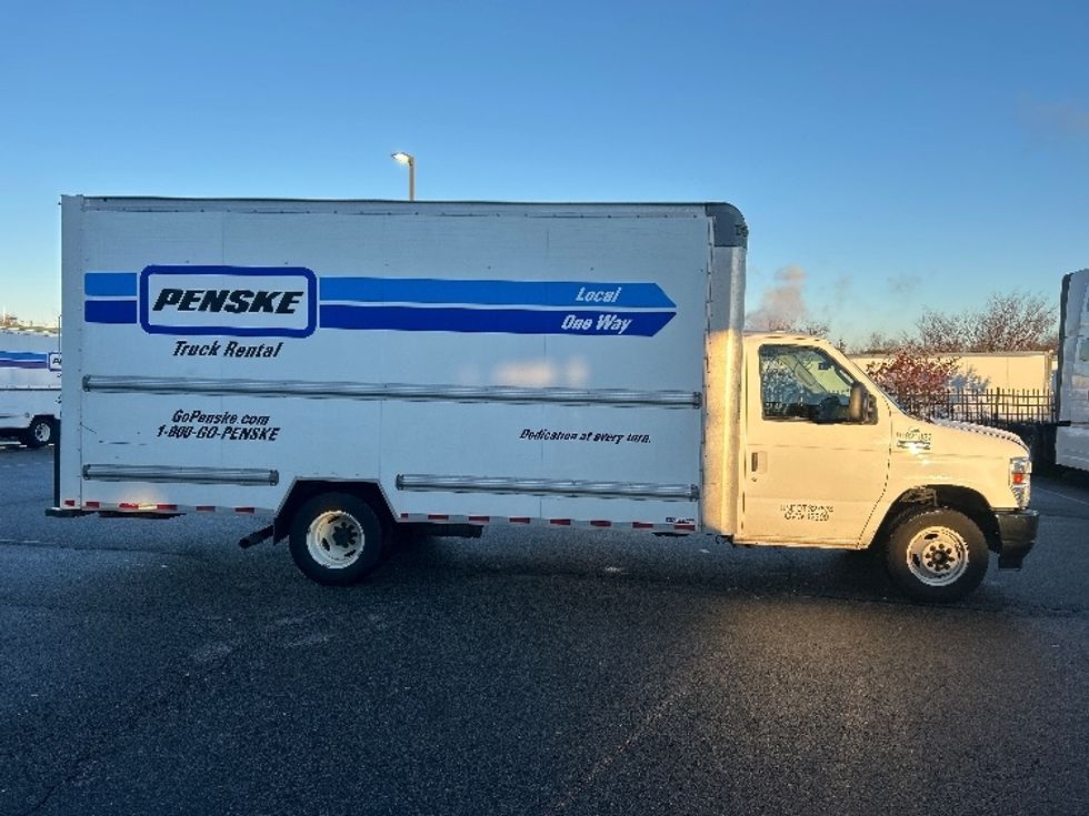 Light Duty Box Truck-Light and Medium Duty Trucks-Ford-2022-E350-Fitchburg-MA-109,916\n\t\tmiles-$ 27,500 - Image 15