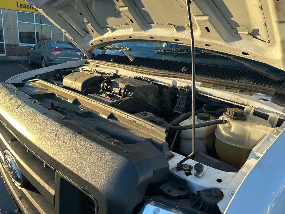 Light Duty Box Truck-Light and Medium Duty Trucks-Ford-2022-E350-Fitchburg-MA-109,916\n\t\tmiles-$ 27,500 - Image 24