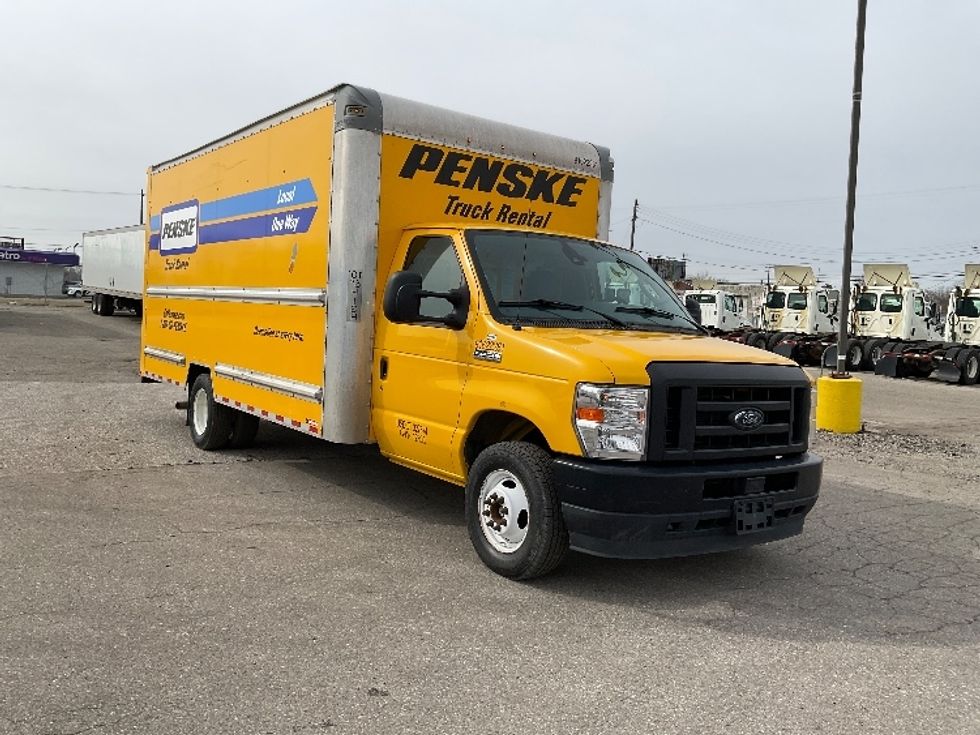 Light Duty Box Truck-Light and Medium Duty Trucks-Ford-2022-E350-Flint-MI-87,428\n\t\tmiles-$ 28,500 - Image 1