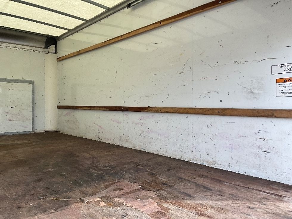 Light Duty Box Truck-Light and Medium Duty Trucks-Ford-2022-E350-Flint-MI-87,428\n\t\tmiles-$ 28,500 - Image 11