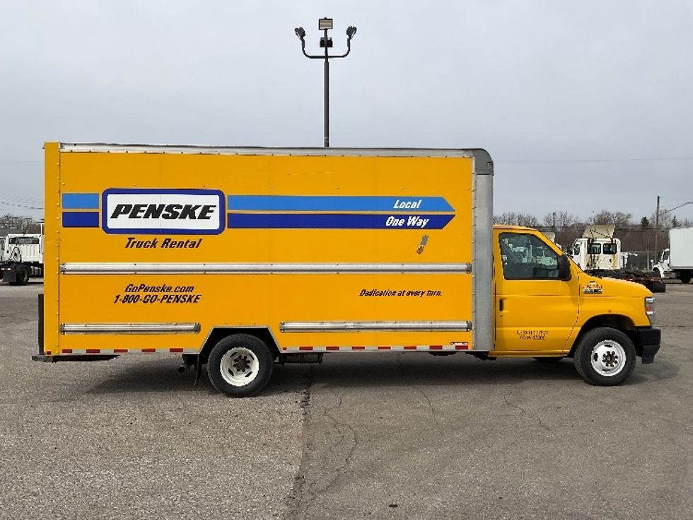 Light Duty Box Truck-Light and Medium Duty Trucks-Ford-2022-E350-Flint-MI-87,428\n\t\tmiles-$ 28,500 - Image 14