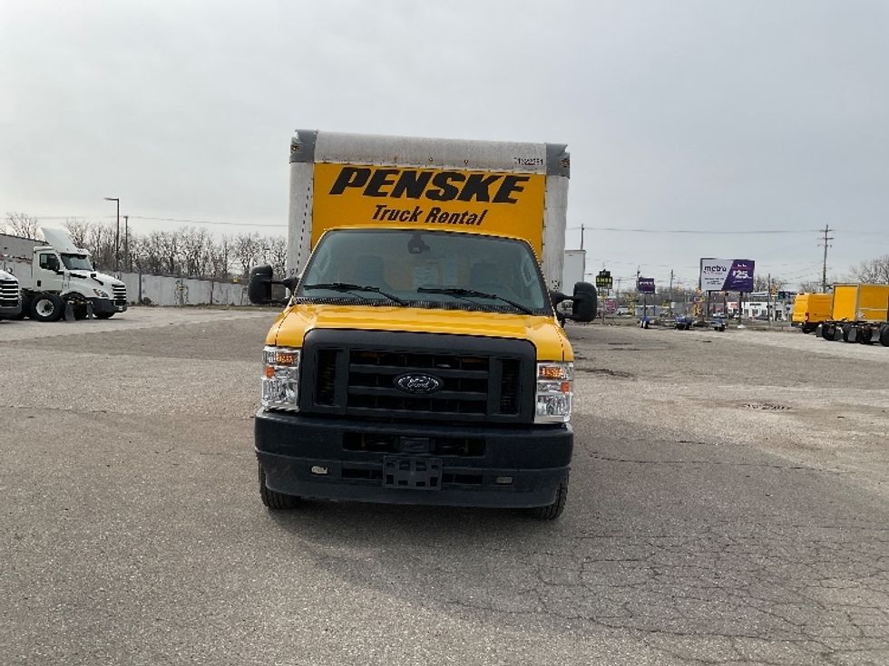 Light Duty Box Truck-Light and Medium Duty Trucks-Ford-2022-E350-Flint-MI-87,428\n\t\tmiles-$ 28,500 - Image 2