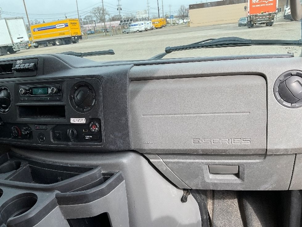 Light Duty Box Truck-Light and Medium Duty Trucks-Ford-2022-E350-Flint-MI-87,428\n\t\tmiles-$ 28,500 - Image 20