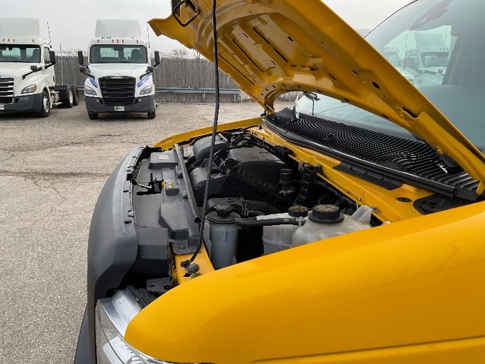 Light Duty Box Truck-Light and Medium Duty Trucks-Ford-2022-E350-Flint-MI-87,428\n\t\tmiles-$ 28,500 - Image 23