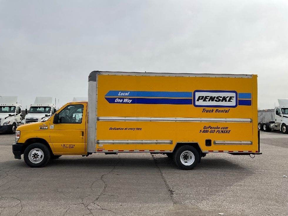 Light Duty Box Truck-Light and Medium Duty Trucks-Ford-2022-E350-Flint-MI-87,428\n\t\tmiles-$ 28,500 - Image 4