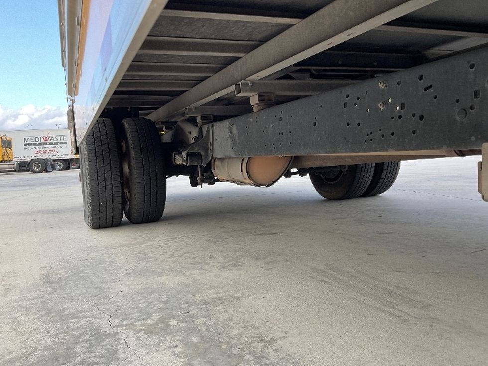 Light Duty Box Truck-Light and Medium Duty Trucks-Ford-2022-E350-Fontana-CA-101,585\n\t\tmiles-$ 27,500 - Image 14