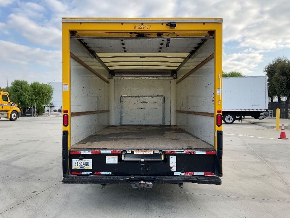 Light Duty Box Truck-Light and Medium Duty Trucks-Ford-2022-E350-Fontana-CA-101,585\n\t\tmiles-$ 27,500 - Image 8