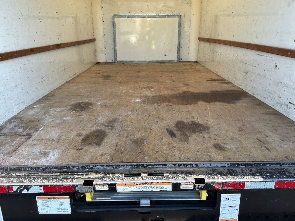 Light Duty Box Truck-Light and Medium Duty Trucks-Ford-2022-E350-Fontana-CA-102,748\n\t\tmiles-$ 27,000 - Image 10