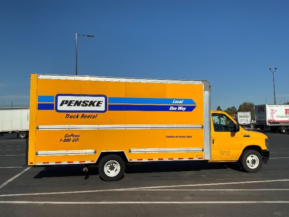 Light Duty Box Truck-Light and Medium Duty Trucks-Ford-2022-E350-Fontana-CA-102,748\n\t\tmiles-$ 27,000 - Image 15