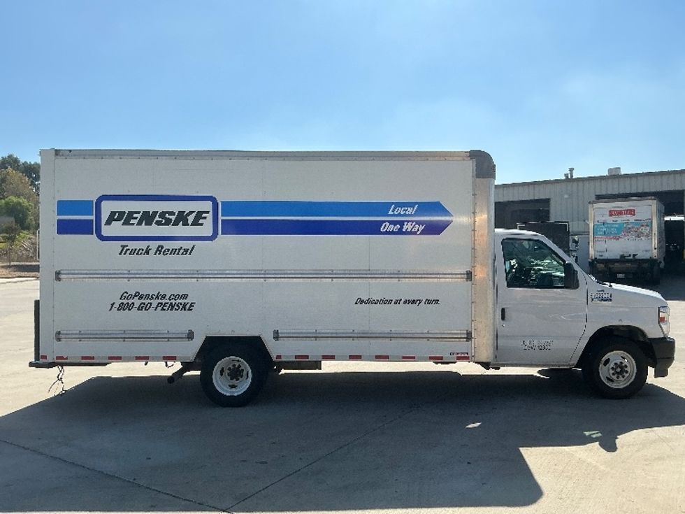 Light Duty Box Truck-Light and Medium Duty Trucks-Ford-2022-E350-Fontana-CA-104,503\n\t\tmiles-$ 30,750 - Image 15