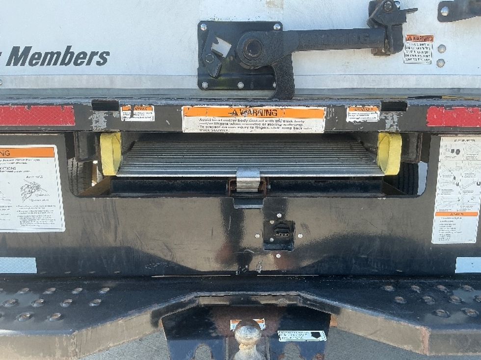 Light Duty Box Truck-Light and Medium Duty Trucks-Ford-2022-E350-Fontana-CA-104,503\n\t\tmiles-$ 30,750 - Image 26