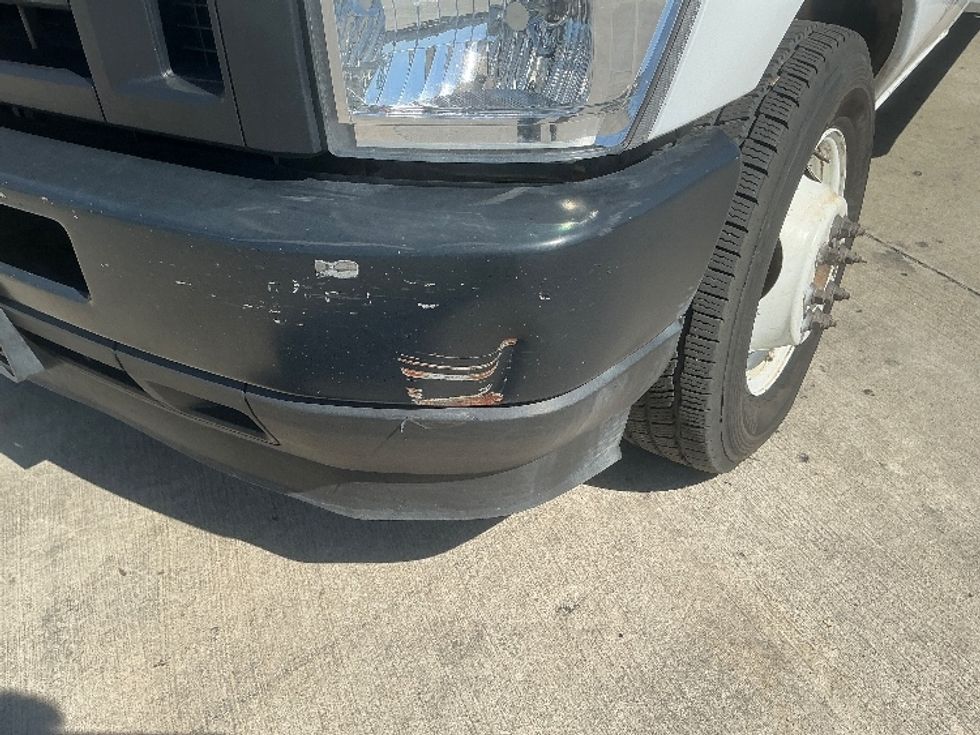 Light Duty Box Truck-Light and Medium Duty Trucks-Ford-2022-E350-Fontana-CA-104,503\n\t\tmiles-$ 30,750 - Image 28