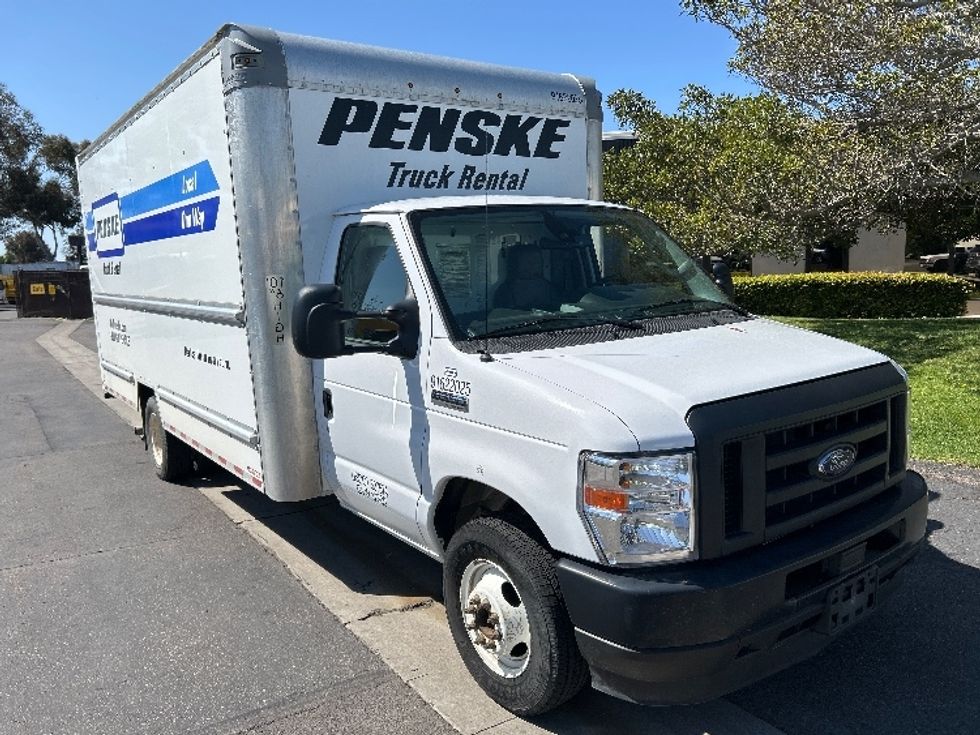 Light Duty Box Truck-Light and Medium Duty Trucks-Ford-2022-E350-Fontana-CA-130,349\n\t\tmiles-$ 27,000 - Image 1