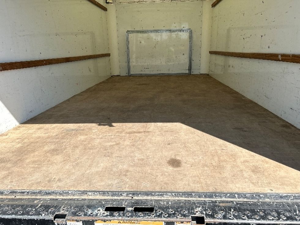 Light Duty Box Truck-Light and Medium Duty Trucks-Ford-2022-E350-Fontana-CA-130,349\n\t\tmiles-$ 27,000 - Image 10