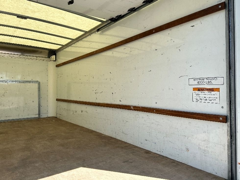 Light Duty Box Truck-Light and Medium Duty Trucks-Ford-2022-E350-Fontana-CA-130,349\n\t\tmiles-$ 27,000 - Image 12