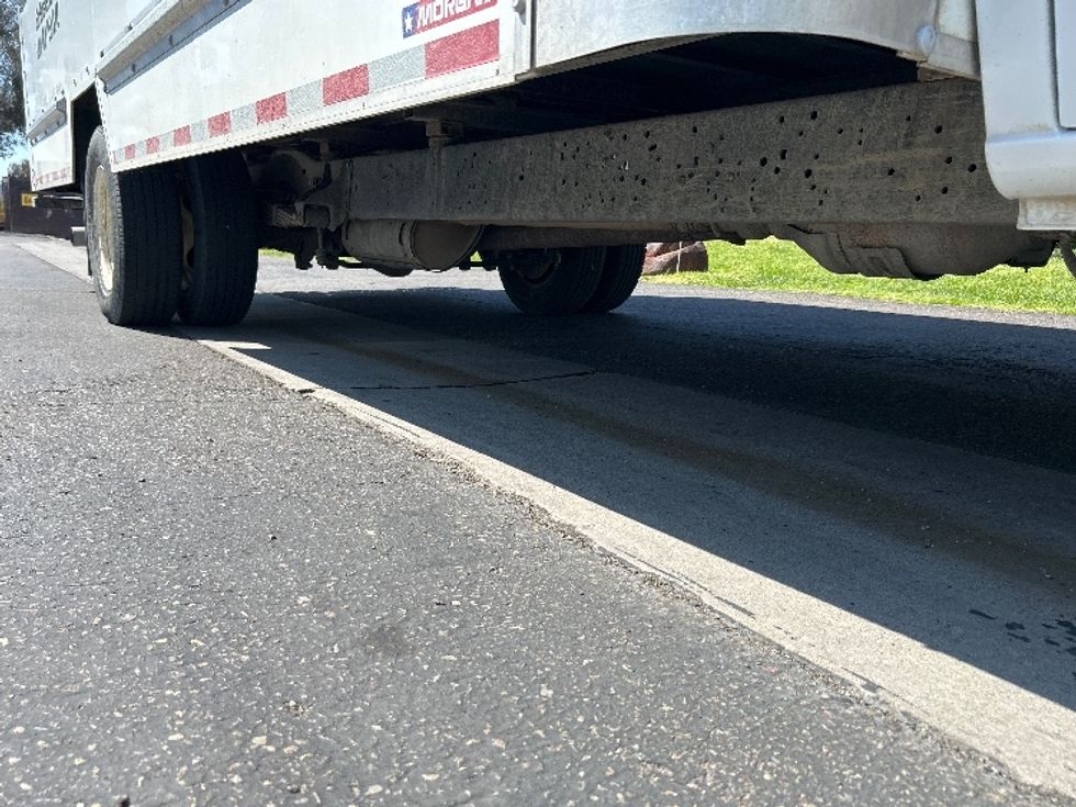 Light Duty Box Truck-Light and Medium Duty Trucks-Ford-2022-E350-Fontana-CA-130,349\n\t\tmiles-$ 27,000 - Image 14