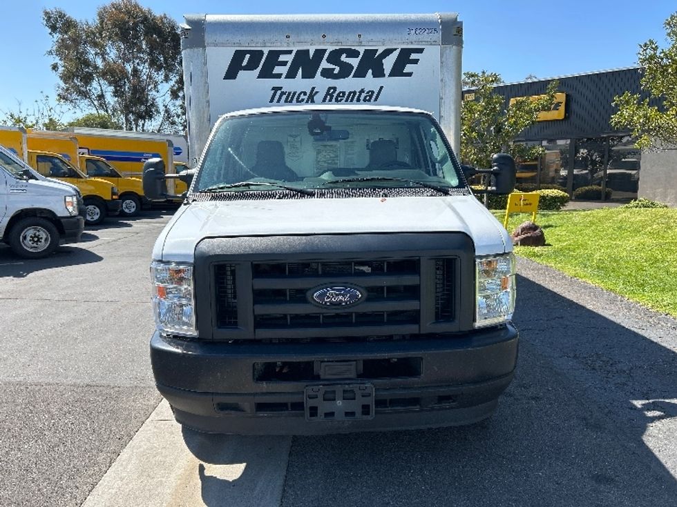 Light Duty Box Truck-Light and Medium Duty Trucks-Ford-2022-E350-Fontana-CA-130,349\n\t\tmiles-$ 27,000 - Image 2