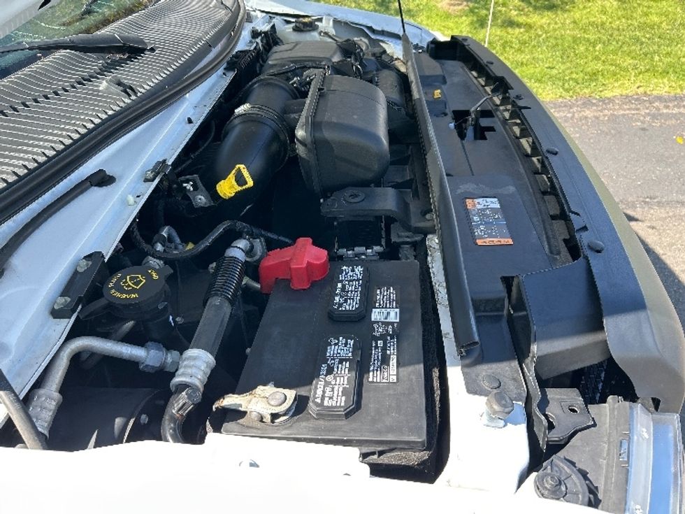 Light Duty Box Truck-Light and Medium Duty Trucks-Ford-2022-E350-Fontana-CA-130,349\n\t\tmiles-$ 27,000 - Image 23