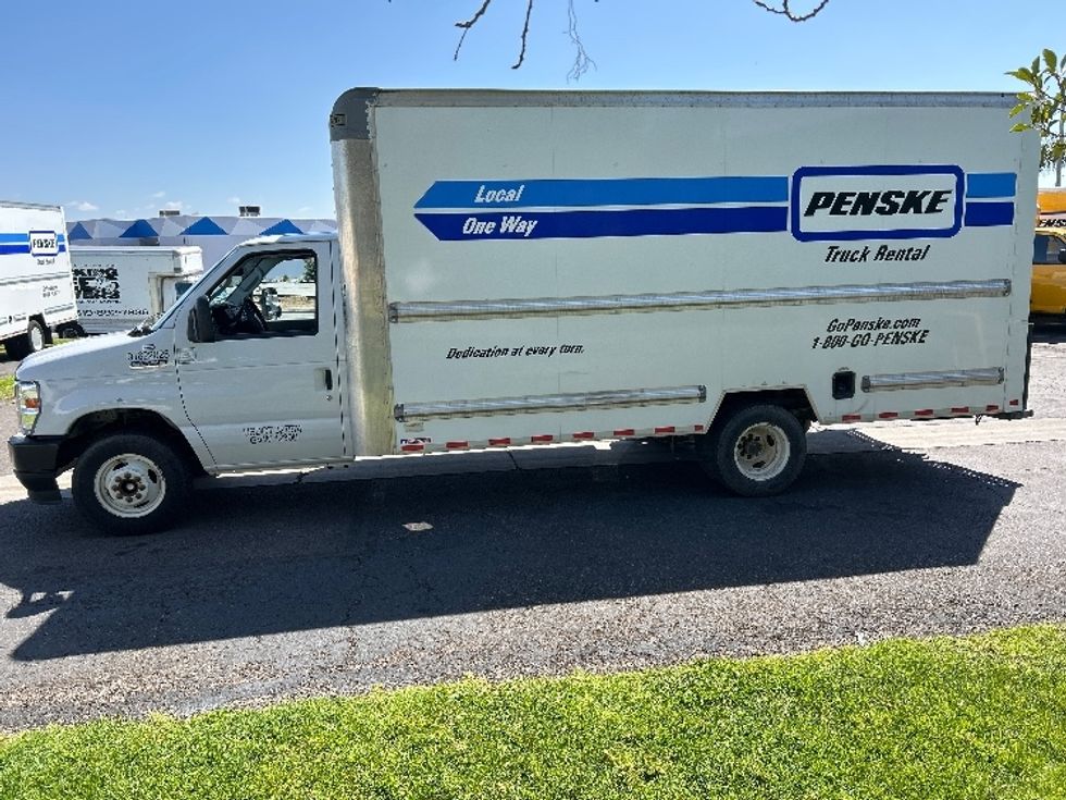 Light Duty Box Truck-Light and Medium Duty Trucks-Ford-2022-E350-Fontana-CA-130,349\n\t\tmiles-$ 27,000 - Image 4
