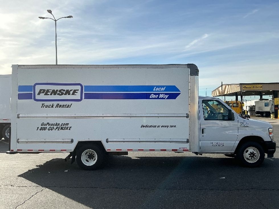 Light Duty Box Truck-Light and Medium Duty Trucks-Ford-2022-E350-Fontana-CA-130,371\n\t\tmiles-$ 27,000 - Image 15
