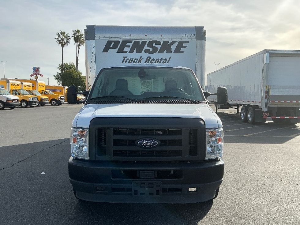 Light Duty Box Truck-Light and Medium Duty Trucks-Ford-2022-E350-Fontana-CA-130,371\n\t\tmiles-$ 27,000 - Image 2