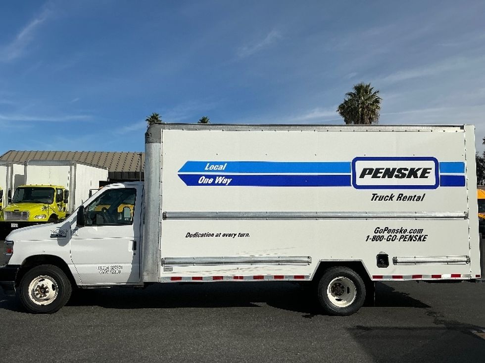 Light Duty Box Truck-Light and Medium Duty Trucks-Ford-2022-E350-Fontana-CA-130,371\n\t\tmiles-$ 27,000 - Image 4