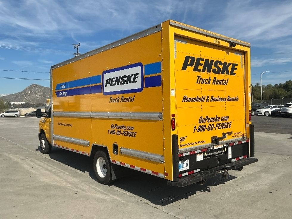 Light Duty Box Truck-Light and Medium Duty Trucks-Ford-2022-E350-Fontana-CA-135,970\n\t\tmiles-$ 23,000 - Image 6