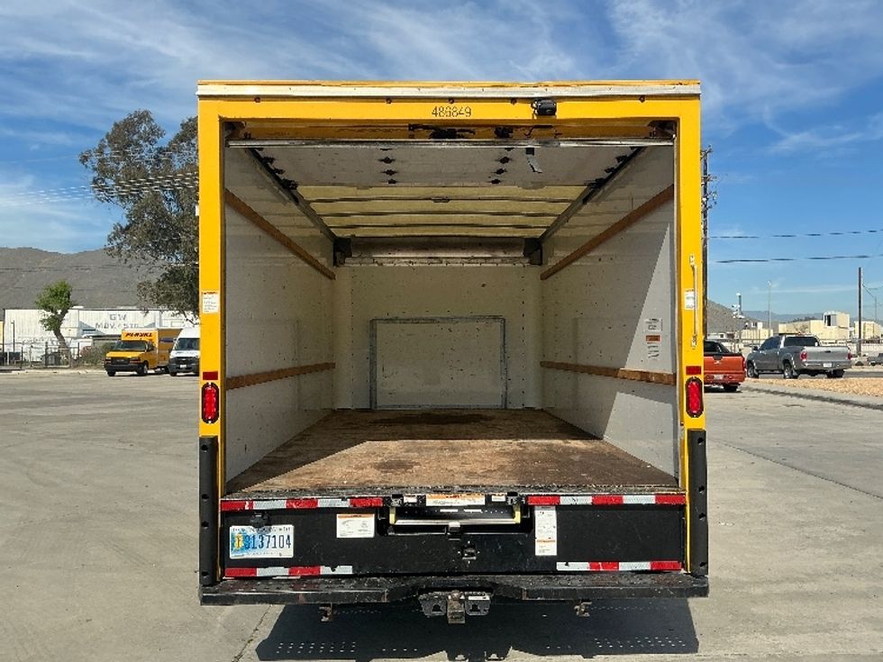 Light Duty Box Truck-Light and Medium Duty Trucks-Ford-2022-E350-Fontana-CA-135,970\n\t\tmiles-$ 23,000 - Image 8