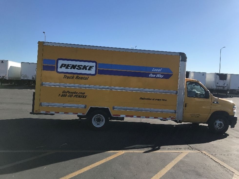 Light Duty Box Truck-Light and Medium Duty Trucks-Ford-2022-E350-Fontana-CA-70,081\n\t\tmiles-$ 35,250 - Image 15
