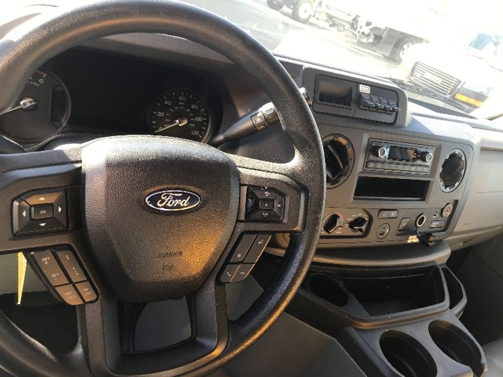 Light Duty Box Truck-Light and Medium Duty Trucks-Ford-2022-E350-Fontana-CA-70,081\n\t\tmiles-$ 35,250 - Image 18