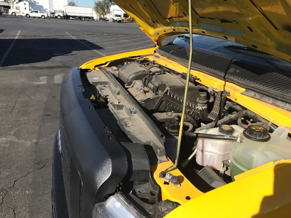 Light Duty Box Truck-Light and Medium Duty Trucks-Ford-2022-E350-Fontana-CA-70,081\n\t\tmiles-$ 35,250 - Image 24