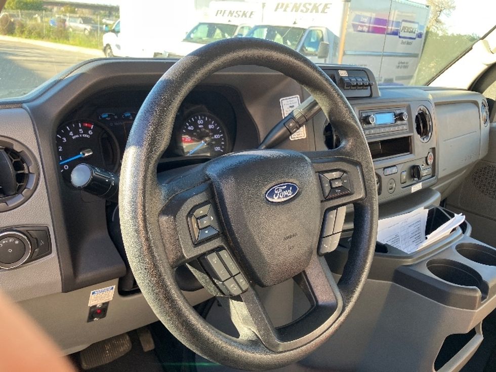 Light Duty Box Truck-Light and Medium Duty Trucks-Ford-2022-E350-Fontana-CA-86,501\n\t\tmiles-$ 34,500 - Image 17