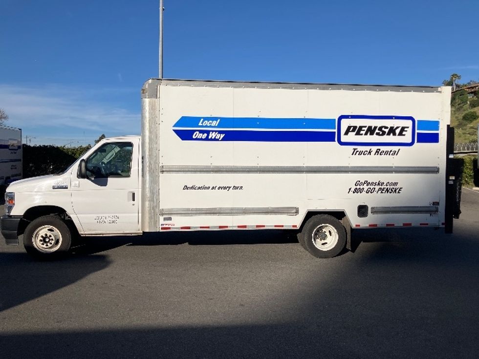 Light Duty Box Truck-Light and Medium Duty Trucks-Ford-2022-E350-Fontana-CA-86,501\n\t\tmiles-$ 34,500 - Image 4