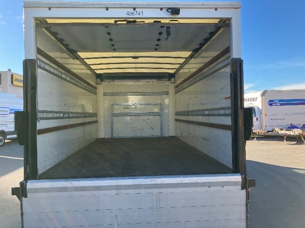 Light Duty Box Truck-Light and Medium Duty Trucks-Ford-2022-E350-Fontana-CA-86,501\n\t\tmiles-$ 34,500 - Image 8