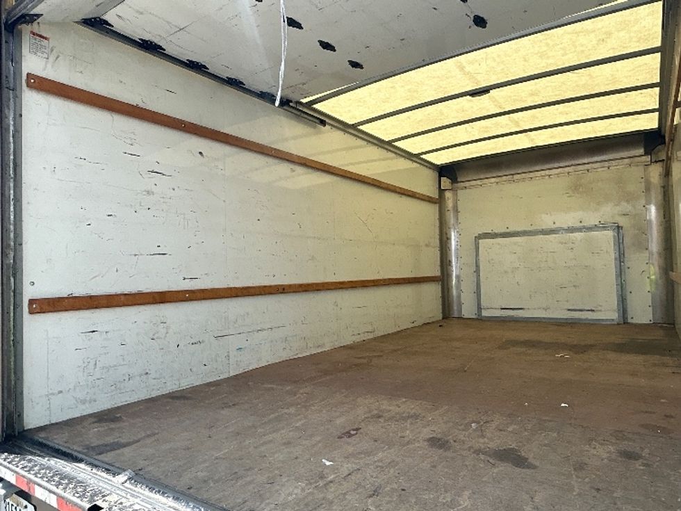 Light Duty Box Truck-Light and Medium Duty Trucks-Ford-2022-E350-Fontana-CA-87,141\n\t\tmiles-$ 30,750 - Image 11