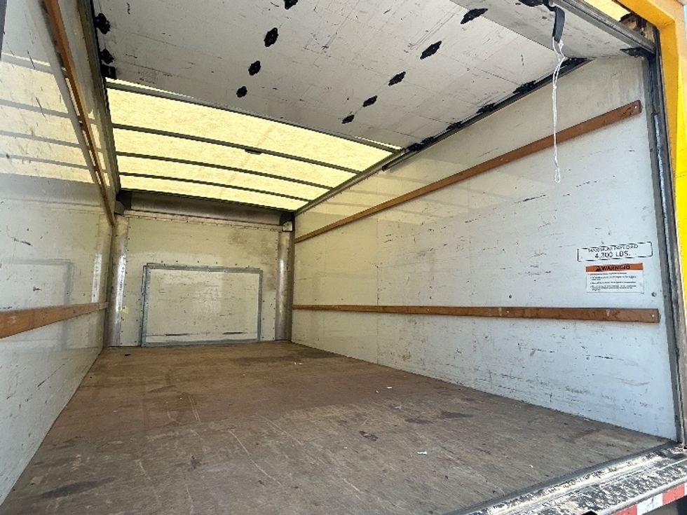 Light Duty Box Truck-Light and Medium Duty Trucks-Ford-2022-E350-Fontana-CA-87,141\n\t\tmiles-$ 30,750 - Image 12