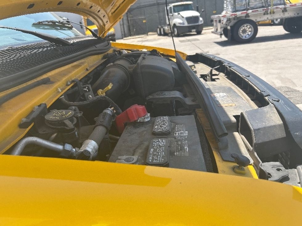 Light Duty Box Truck-Light and Medium Duty Trucks-Ford-2022-E350-Fontana-CA-87,141\n\t\tmiles-$ 30,750 - Image 23