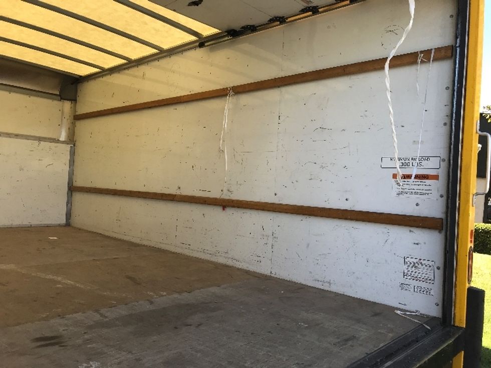 Light Duty Box Truck-Light and Medium Duty Trucks-Ford-2022-E350-Fontana-CA-87,377\n\t\tmiles-$ 30,250 - Image 12