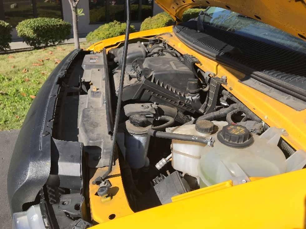 Light Duty Box Truck-Light and Medium Duty Trucks-Ford-2022-E350-Fontana-CA-87,377\n\t\tmiles-$ 30,250 - Image 24