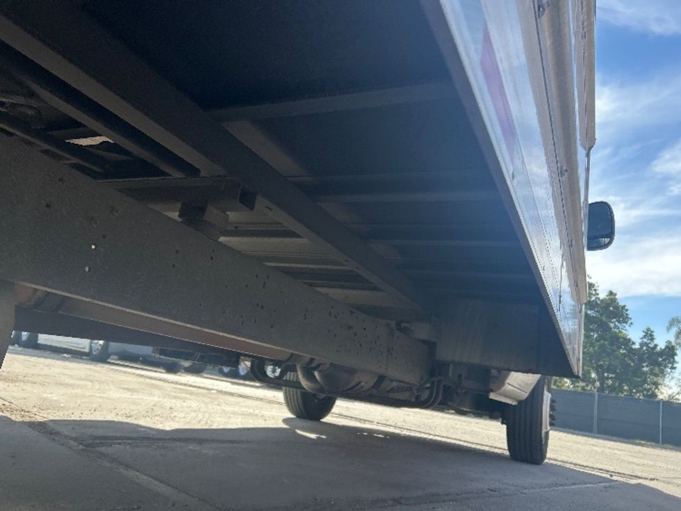 Light Duty Box Truck-Light and Medium Duty Trucks-Ford-2022-E350-Fontana-CA-88,125\n\t\tmiles-$ 33,750 - Image 14