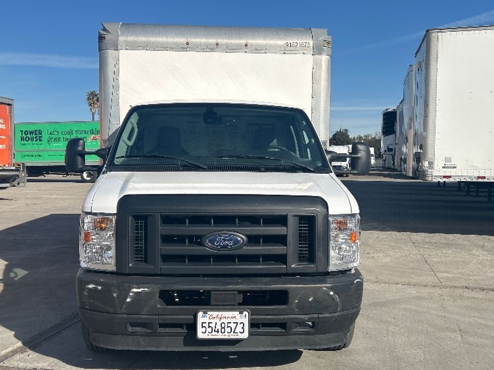 Light Duty Box Truck-Light and Medium Duty Trucks-Ford-2022-E350-Fontana-CA-88,125\n\t\tmiles-$ 33,750 - Image 2