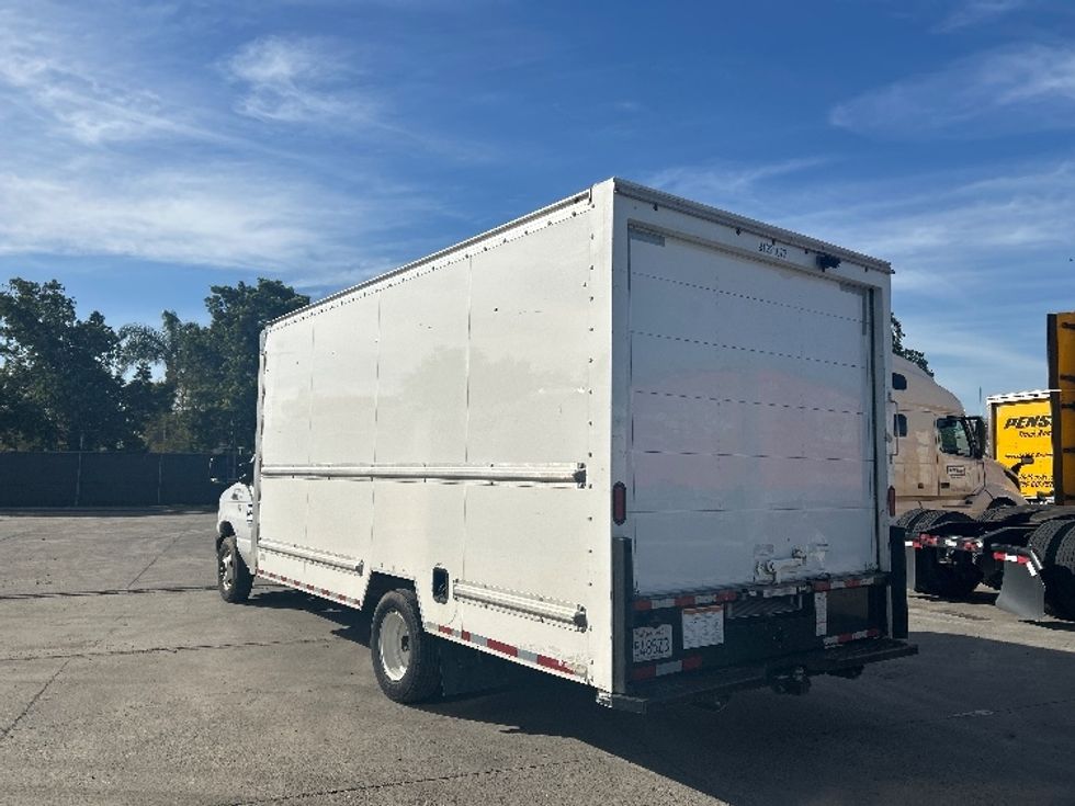 Light Duty Box Truck-Light and Medium Duty Trucks-Ford-2022-E350-Fontana-CA-88,125\n\t\tmiles-$ 33,750 - Image 6