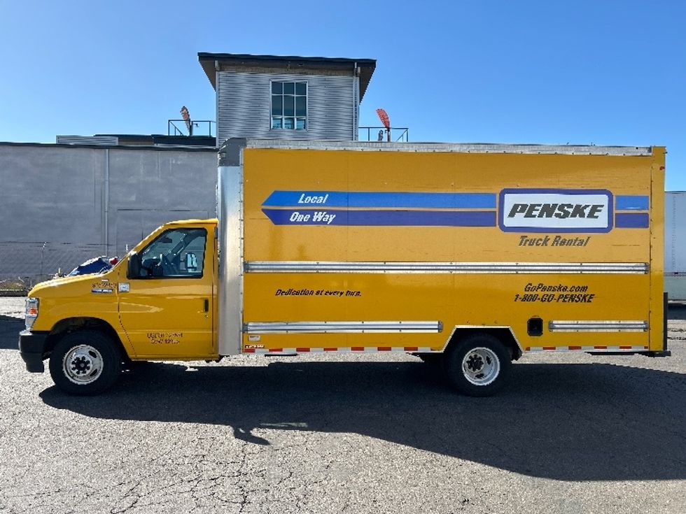 Light Duty Box Truck-Light and Medium Duty Trucks-Ford-2022-E350-Fontana-CA-88,507\n\t\tmiles-$ 30,500 - Image 4